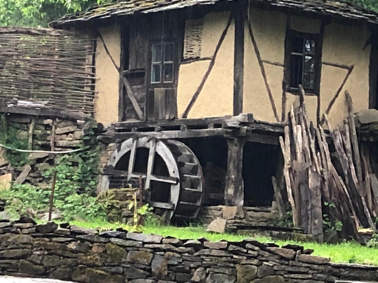 Etnographic Houses Dŭlbok Dol 外观 照片